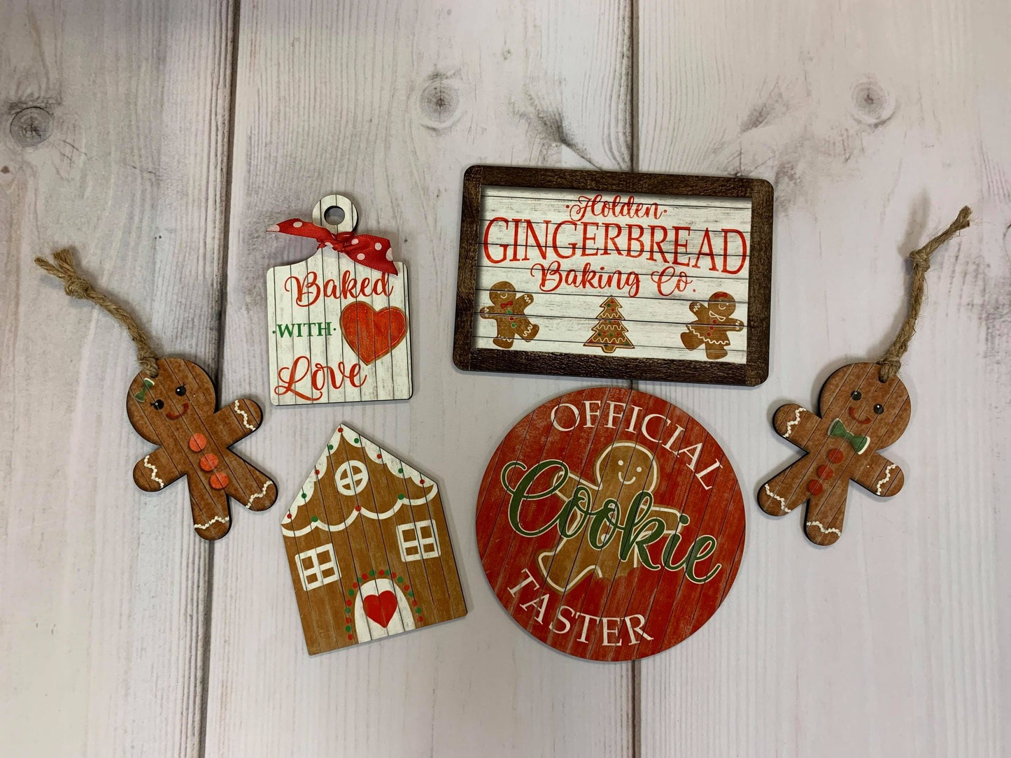 Gingerbread Tiered Tray Decor Bundle